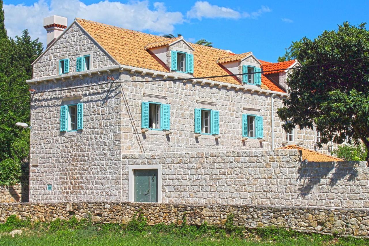 Princess Captislava Villa *